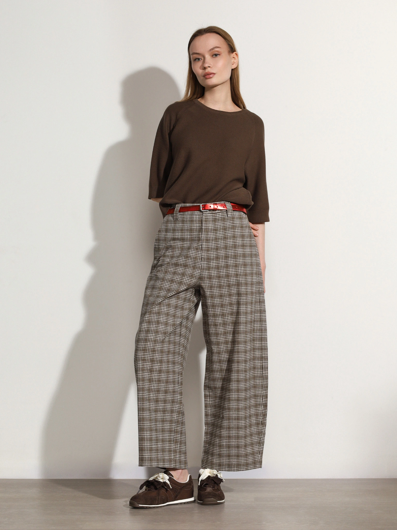 Брюки в клеточку из смеси хлопка и льна